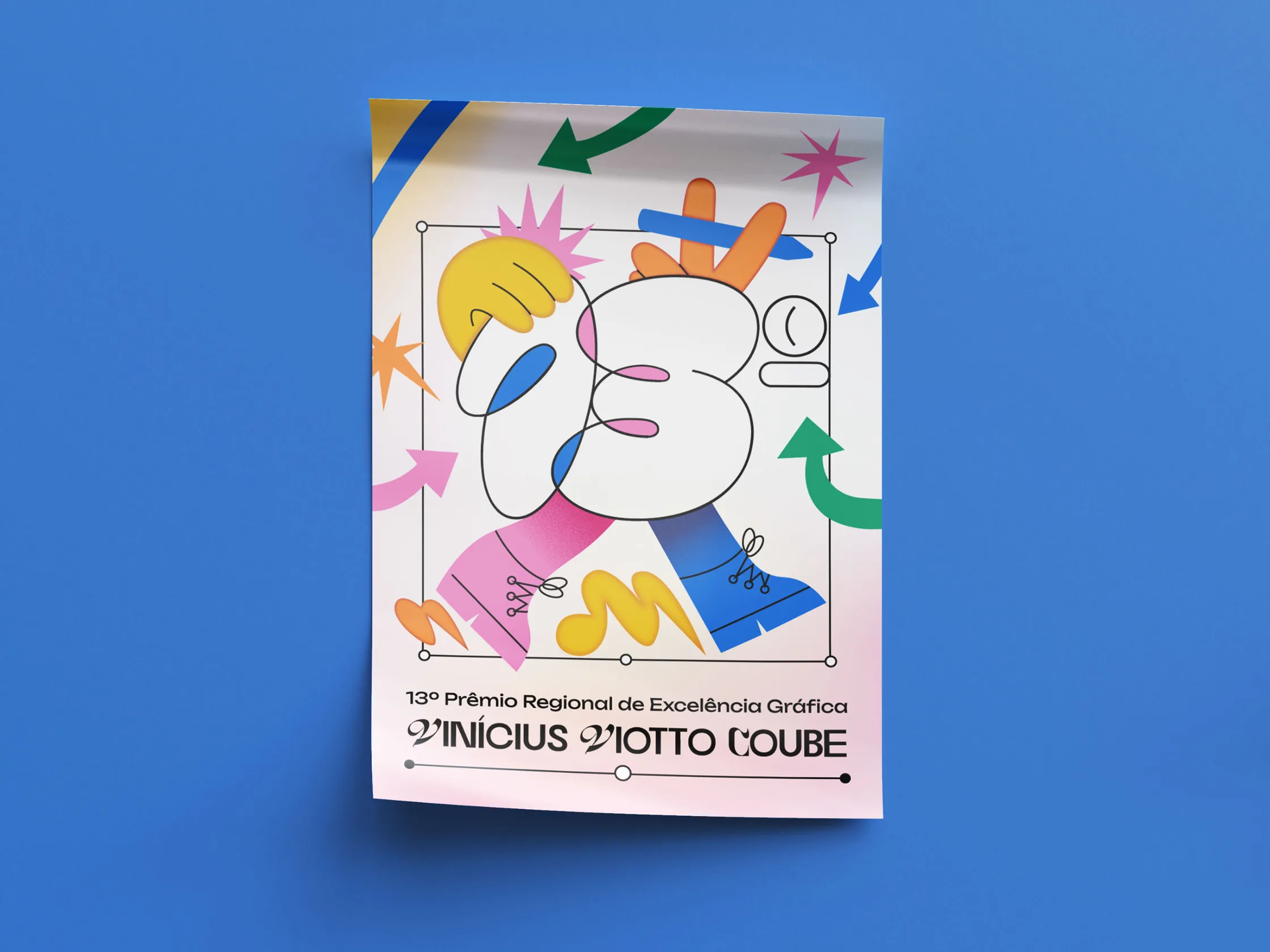 Cartaz inteiro sobre fundo azul: o número 13 desenhado em linha contínua no centro, cercado de setas, estrelas, mãos e botas coloridas, com o título do prêmio embaixo